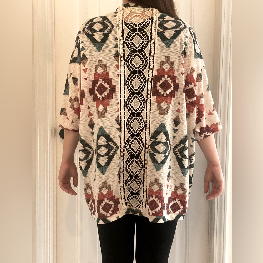 CATO - Boho tribal print cardigan / shawl / kimono with lace detail